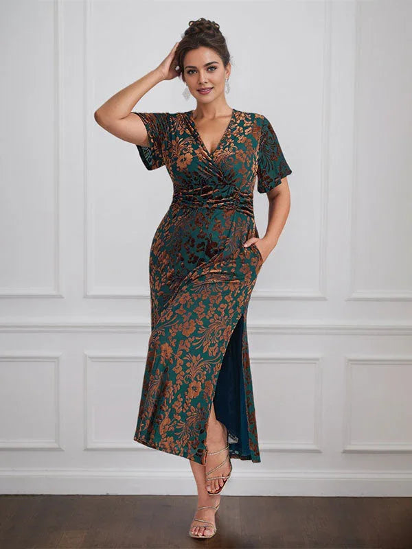 Vestido vintage sencillo de terciopelo con escote en V, mangas cortas, largo hasta el té, para madre de la novia con abertura