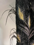 Splendido abito da sera nero in tulle con piume d'oro in seta a linea ad A, abito formale da ballo Y8652