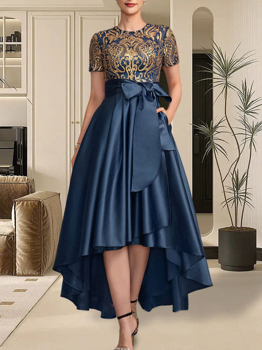 Vestido de madre de la novia de satén con lentejuelas, encaje y escote redondo asimétrico con lazo