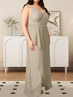 Robe en maille métallique froncée à encolure en V et coupe en A