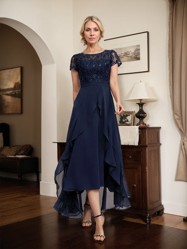 Robe de mère de la mariée en mousseline et dentelle asymétrique illusion à encolure dégagée, coupe en A, avec nœud, volants et paillettes