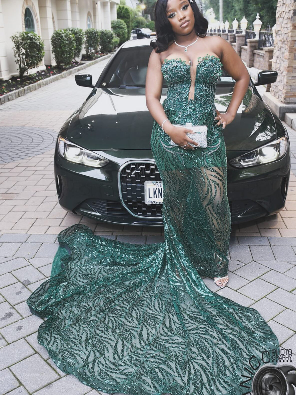 Emerald Green Sequin Prom Dress With Detachable Sleeves And Sweetheart Neckline