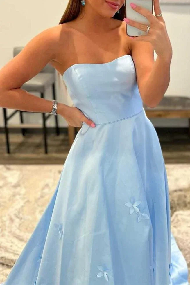 Vestido de Baile Azul Claro com Flores 3D, Sem Alças, Corte em A