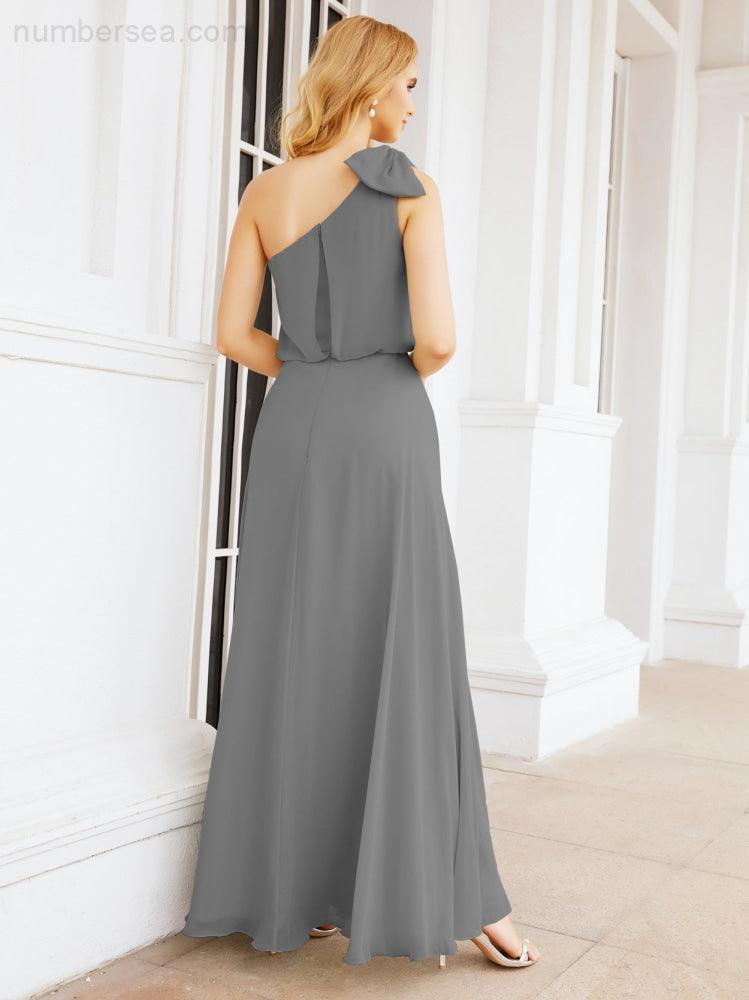 Robe de mariée longue asymétrique en mousseline à volants, sans manches et fendue sur le côté, modèle 28057