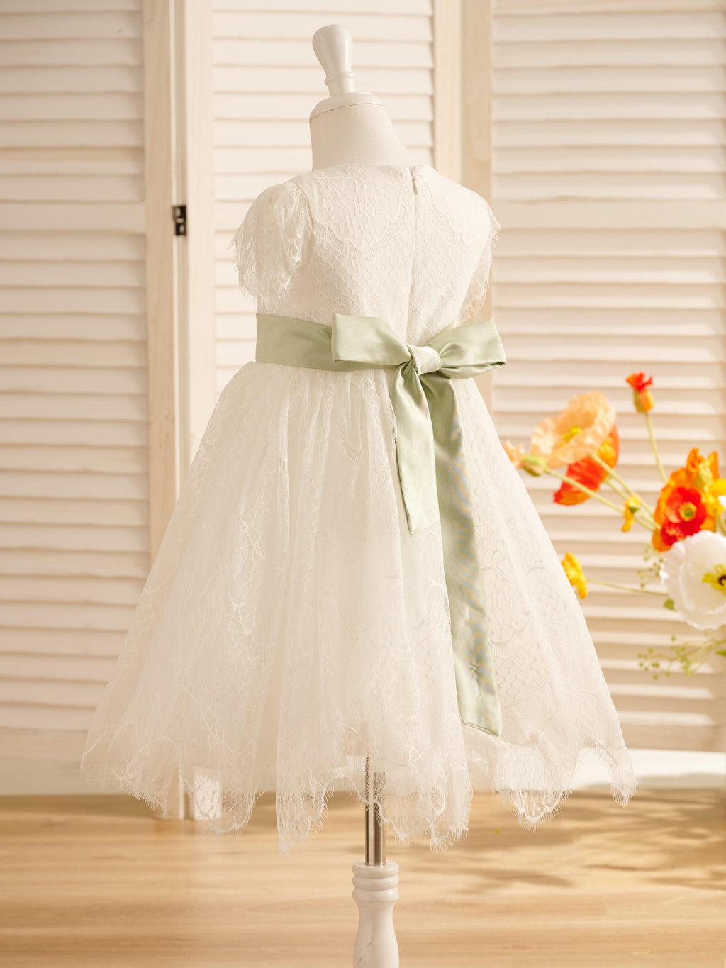 Ivory Satin Lace Flower Girl Dress With Bow For First Communion