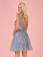 Vestido de fiesta Aline corto de tul con escote en forma de corazón y estampado floral