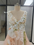 Elegante abito da sera formale a linea ad A in tulle con scollo a V e pizzo floreale per festa
