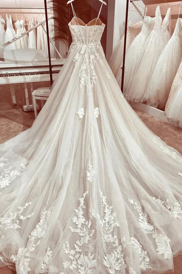 Abito da sposa in pizzo principessa Vestaglia nuziale 2024 Vestito con spalline sottili Strascico cappella Abito da sposa in tulle champagne
