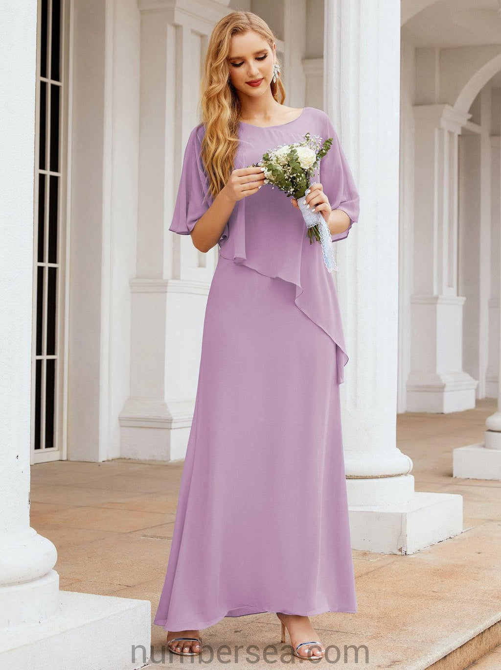 Robe de soirée formelle longue pour mère de la mariée avec cape à volants 28026