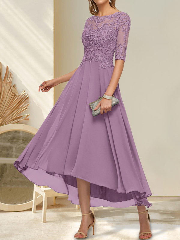Robe de mère de la mariée en mousseline et dentelle, ligne A, col bateau illusion, asymétrique, ornée de perles et de paillettes