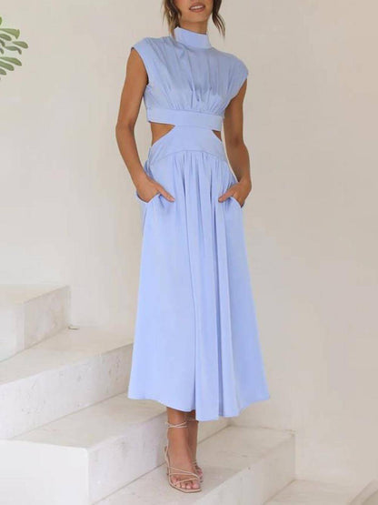 Urlaubs-Midikleid mit Cut-out an der Taille und Taschen 