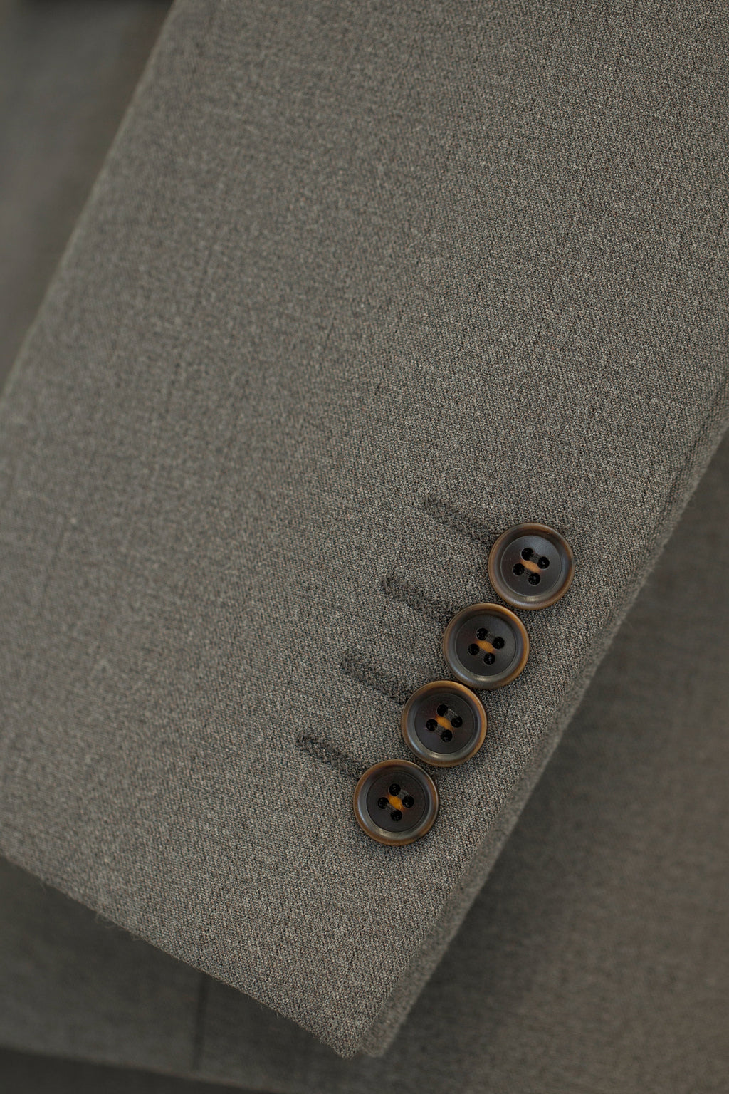 Abito in Lana Grigio Topo Solido a Tre Pezzi per Sposo e Business