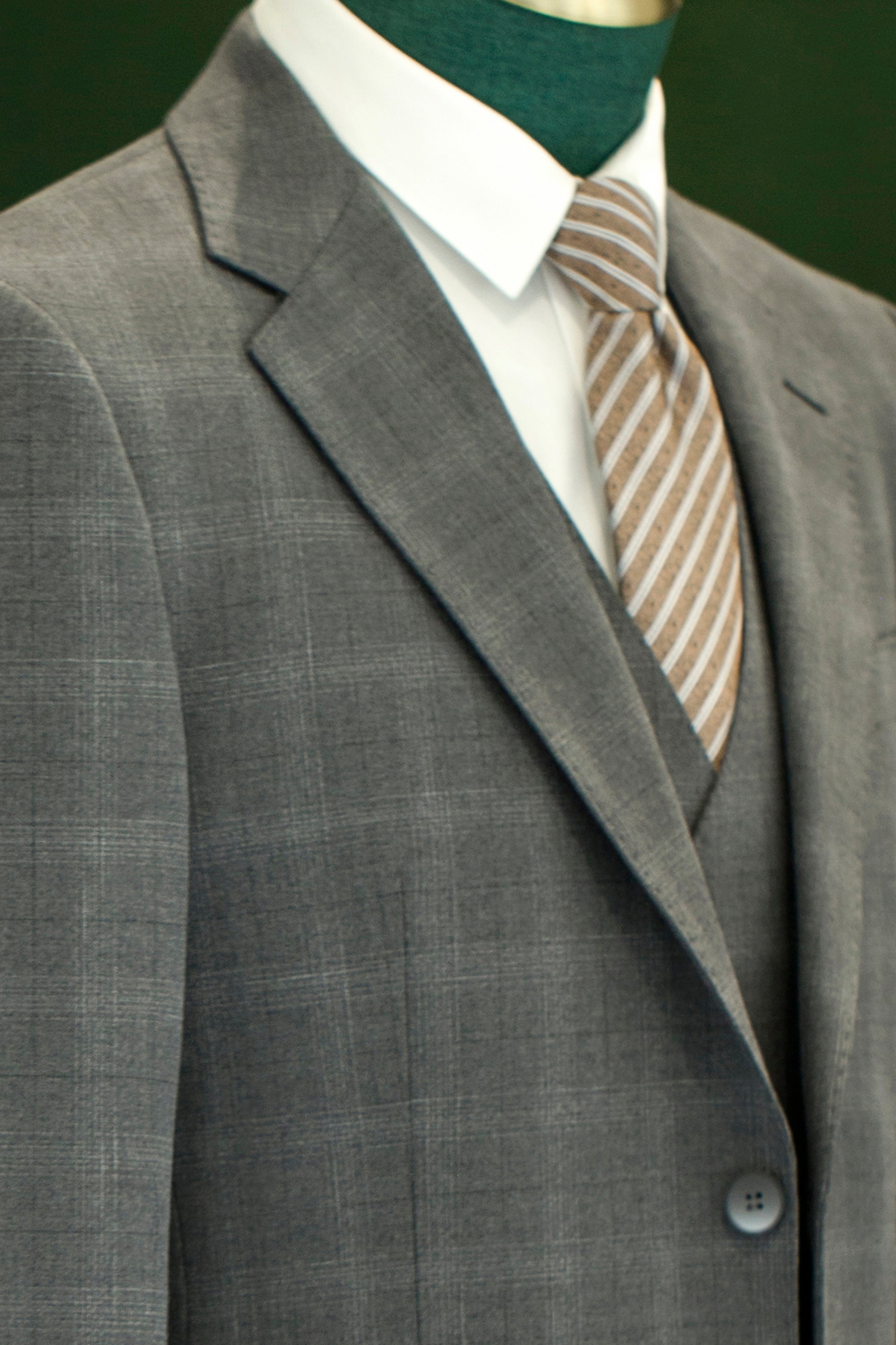 Costume trois pièces en laine gris uni pour mariage formel et affaires