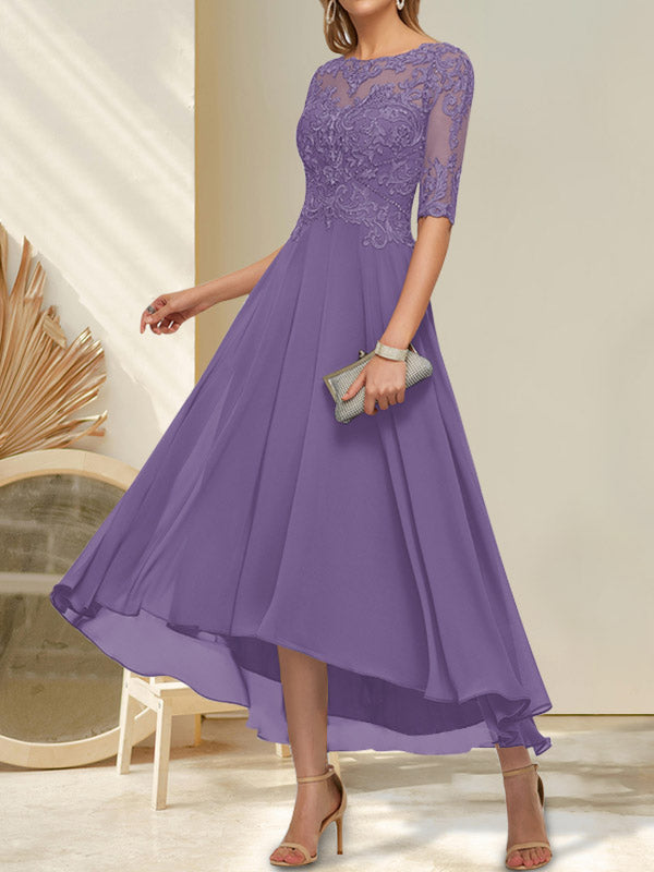 Robe de mère de la mariée en mousseline et dentelle, ligne A, col bateau illusion, asymétrique, ornée de perles et de paillettes
