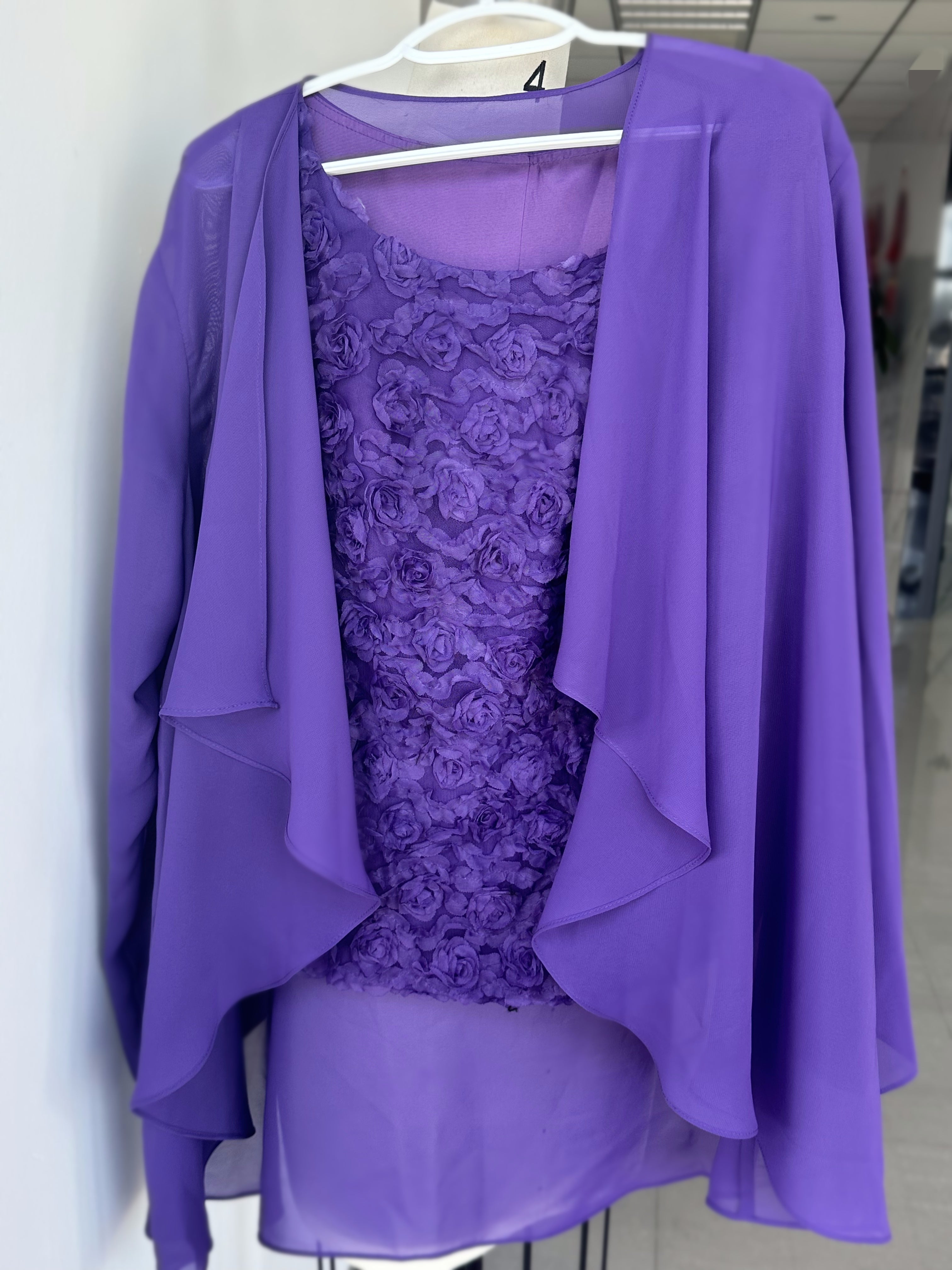 Plus Size Mother Of The Bride Chiffon Pantsuit With Long Sleeves And Jacket