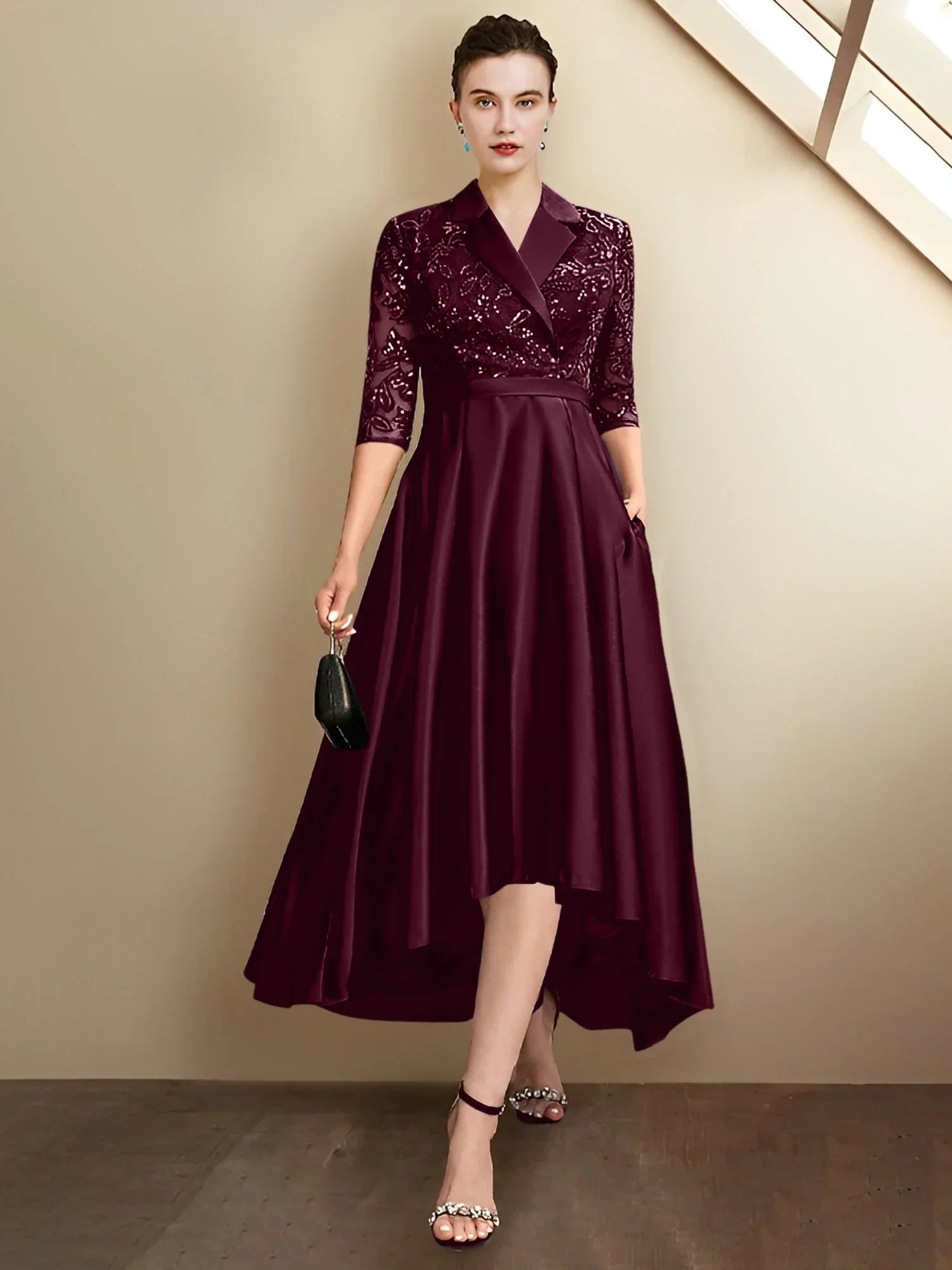 Abiti da madre della sposa a guaina/colonna con scollo a V e lunghezza tè