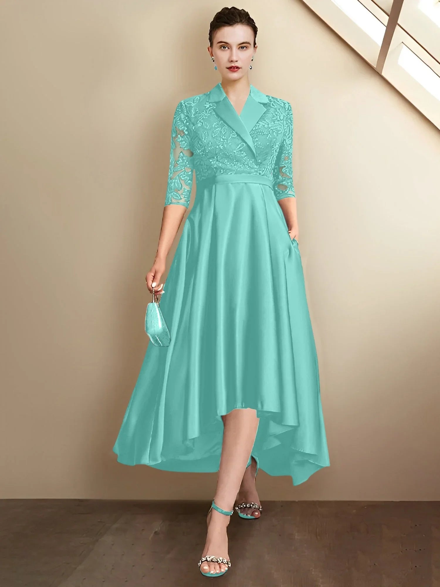 Vestidos de madrina de corte recto/columnar con escote en V y largo hasta el té