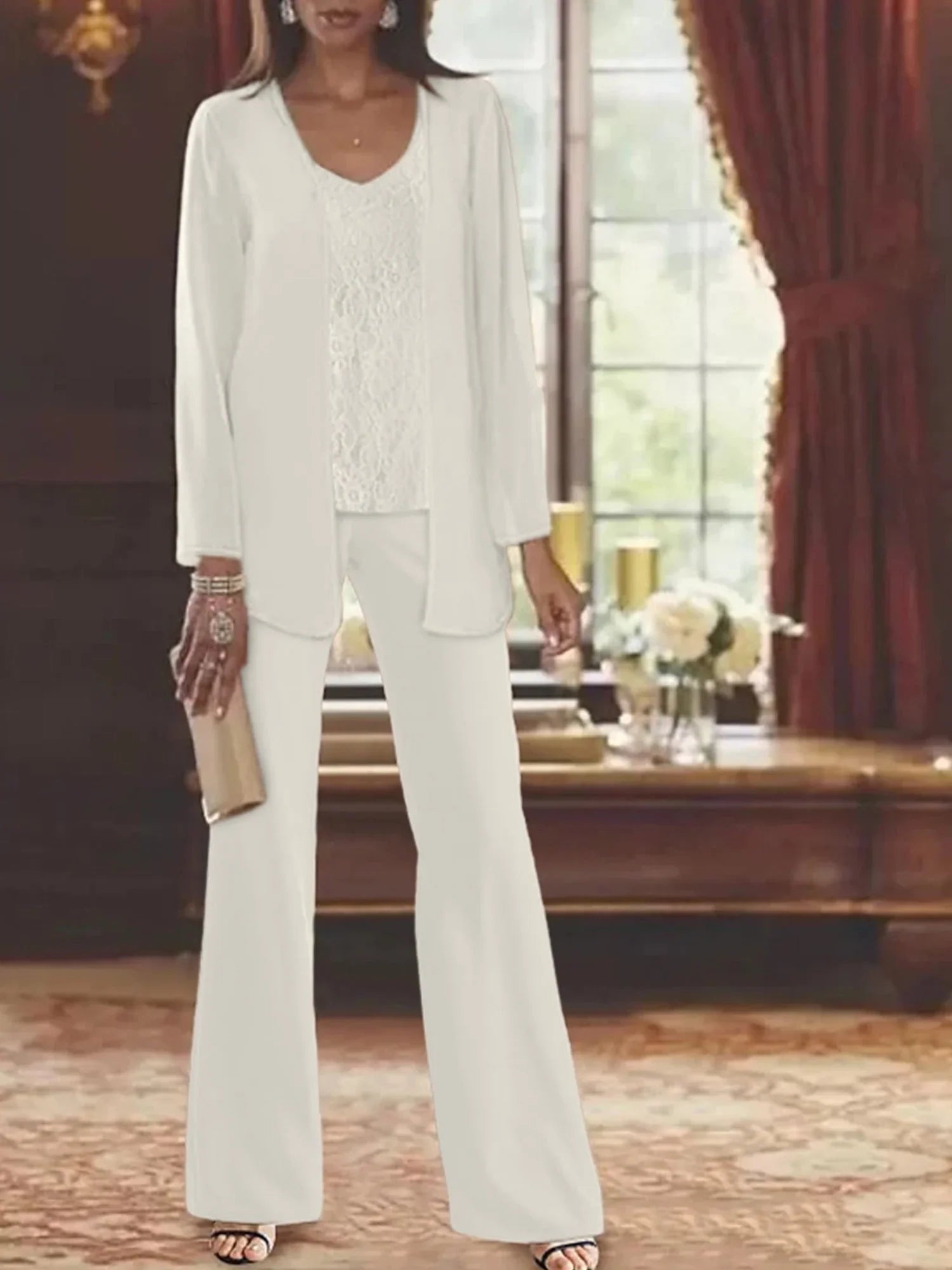 بدلات بنطلون من الشيفون لأم العروس مع سترة