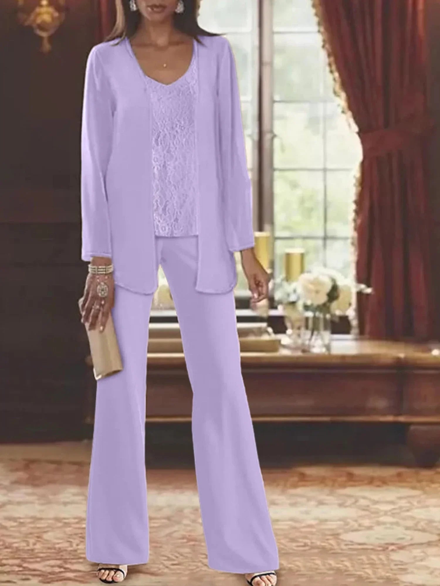 بدلات بنطلون من الشيفون لأم العروس مع سترة