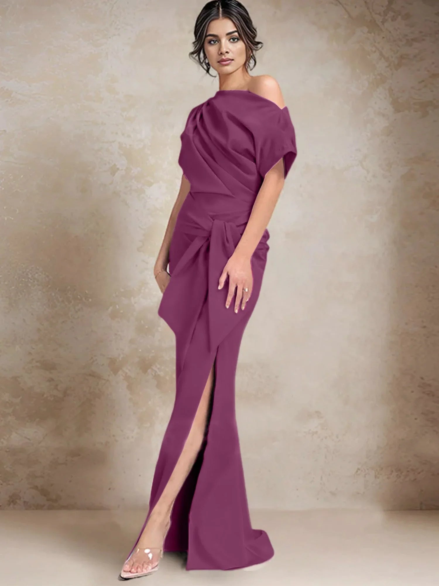 Vestidos de madrina con escote de un solo hombro estilo trompeta/sirena y abertura lateral