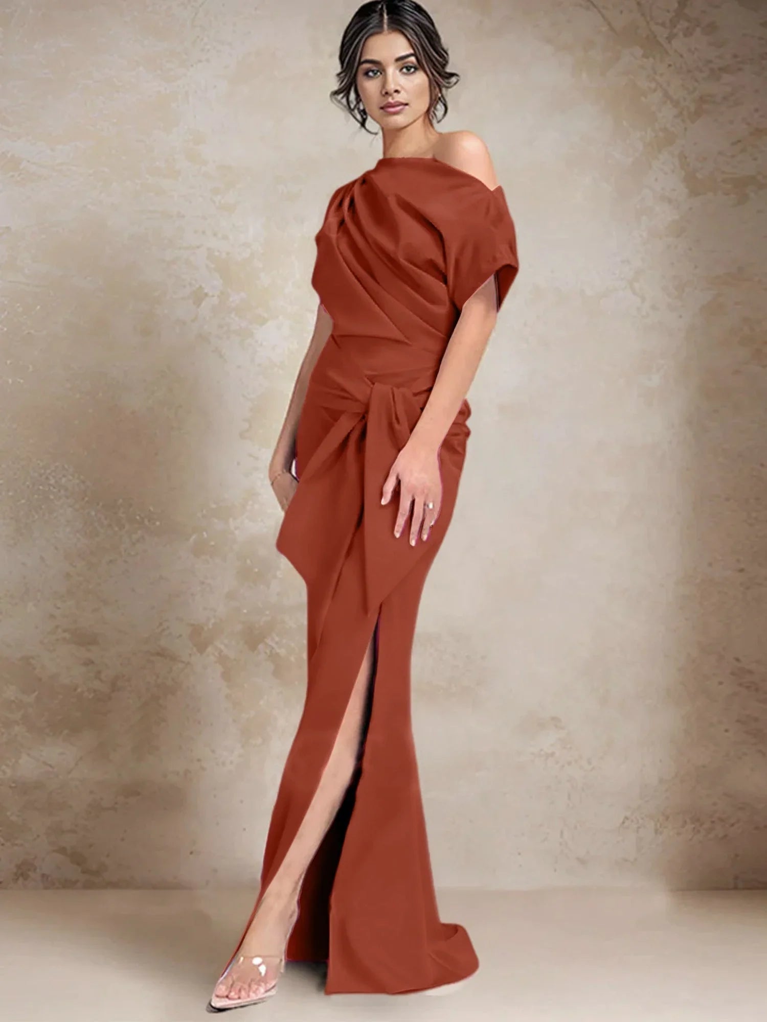 Vestidos de madrina con escote de un solo hombro estilo trompeta/sirena y abertura lateral