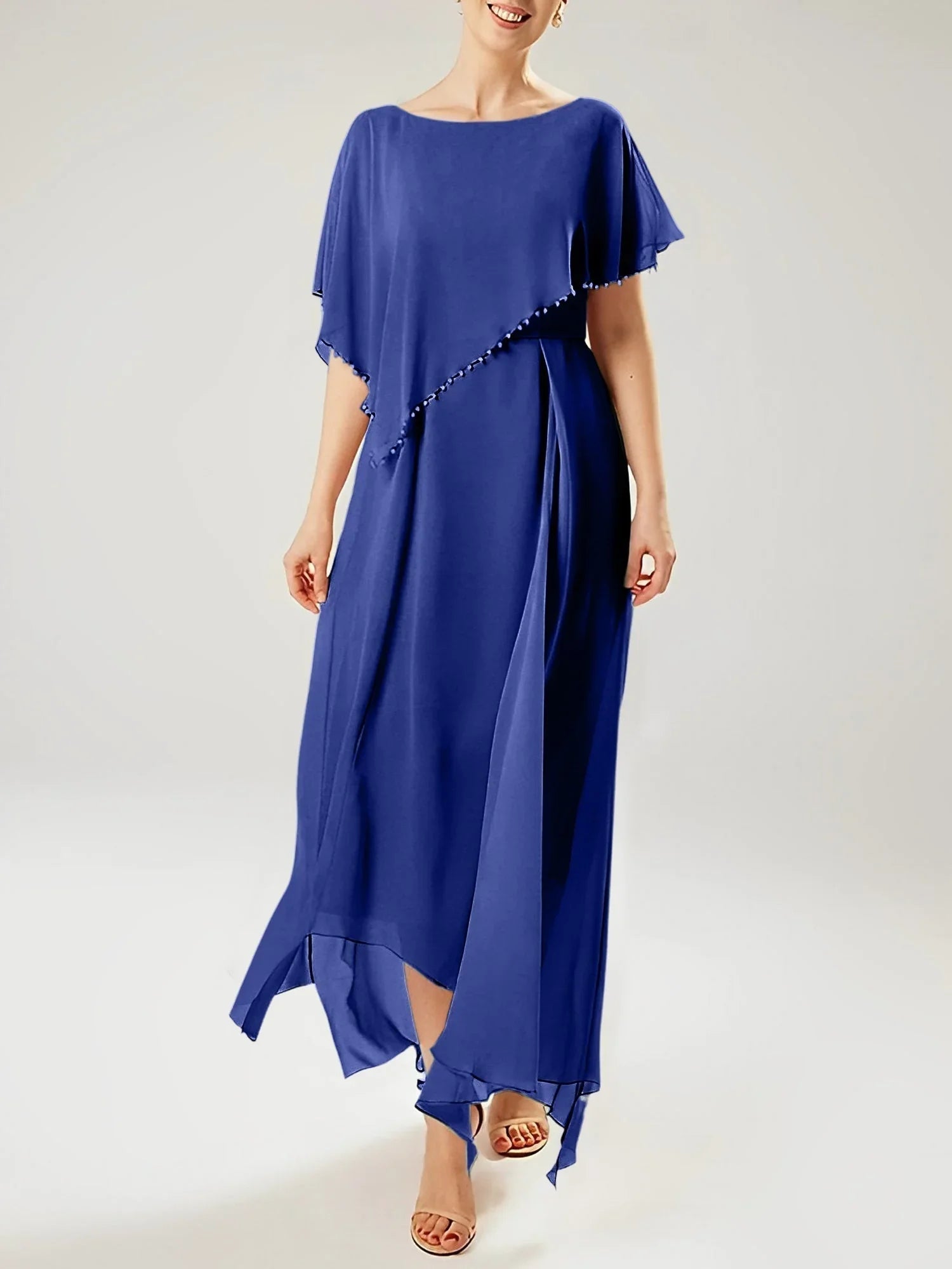 Robe fourreau/colonne à manches courtes pour la mère de la mariée avec pompon