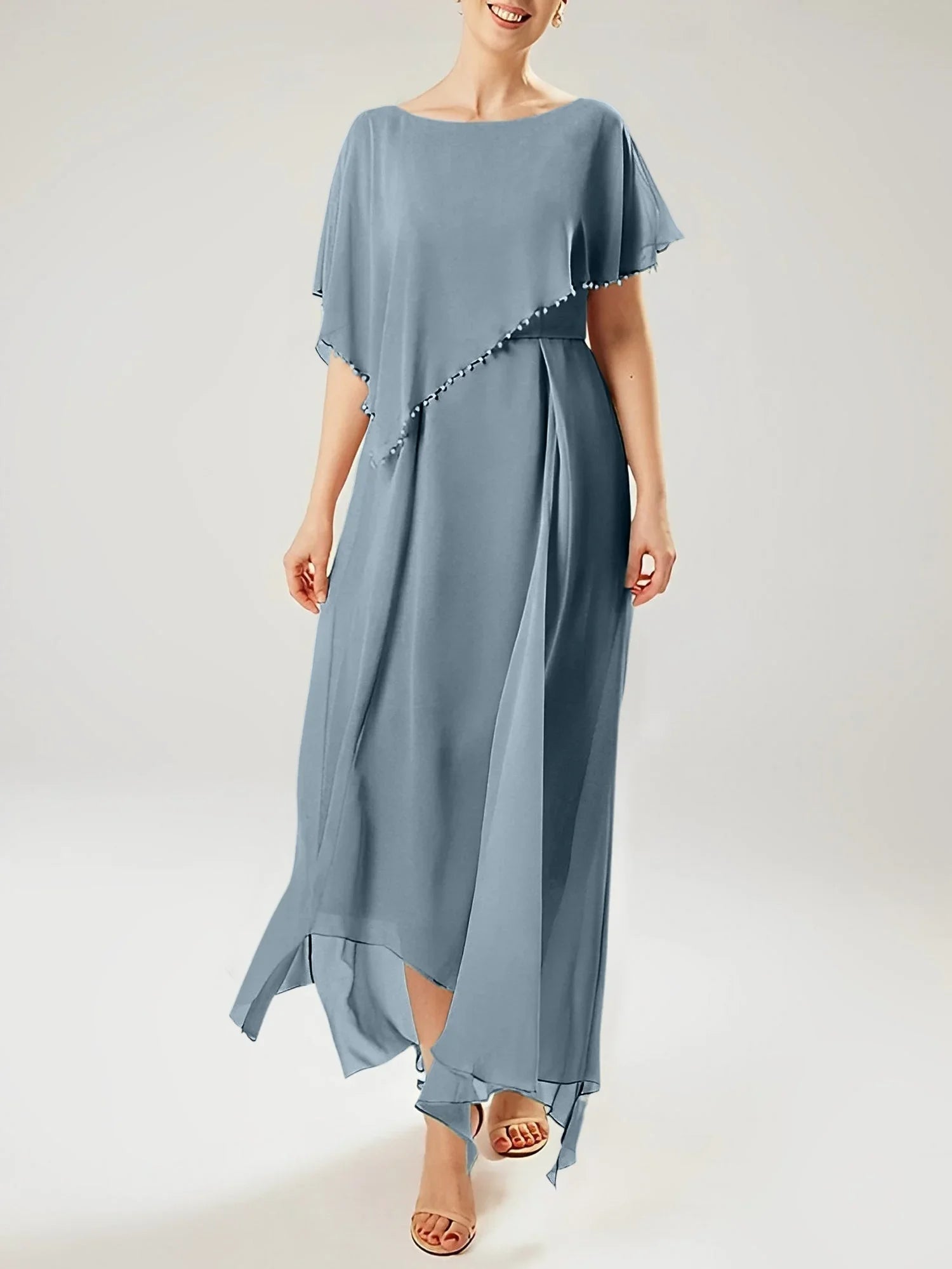 Robe fourreau/colonne à manches courtes pour la mère de la mariée avec pompon