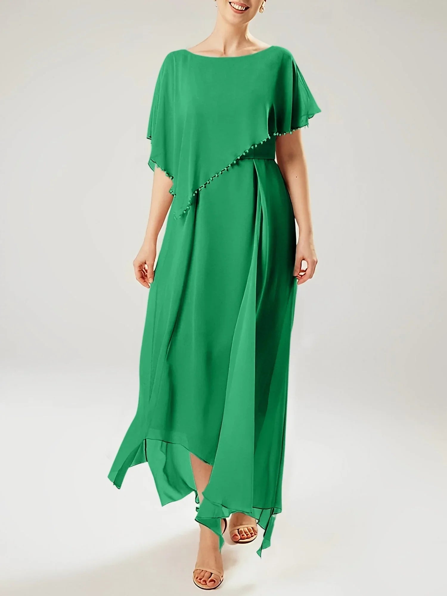 Robe fourreau/colonne à manches courtes pour la mère de la mariée avec pompon