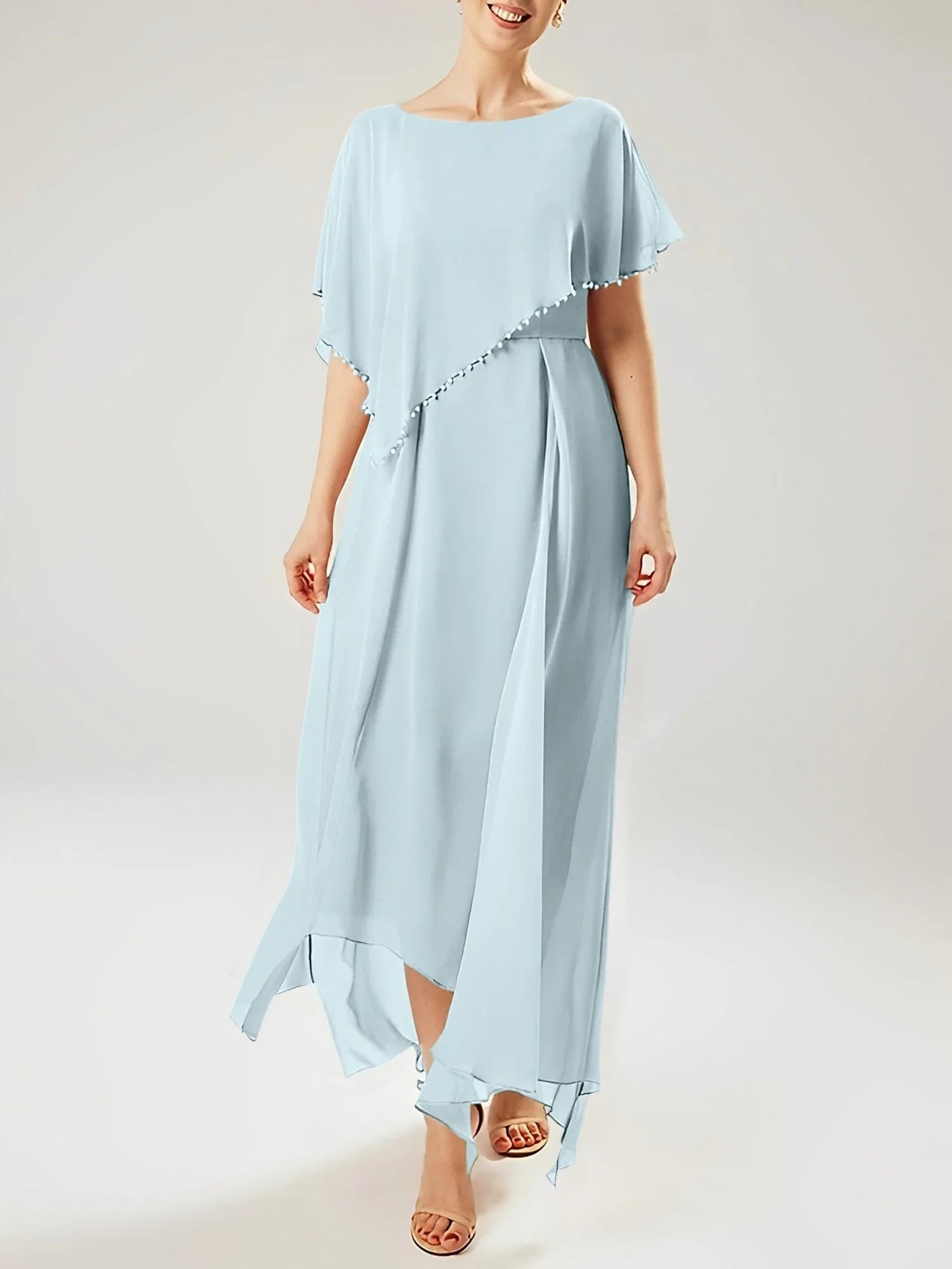 Robe fourreau/colonne à manches courtes pour la mère de la mariée avec pompon