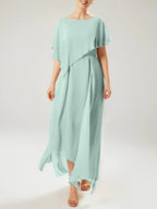 Abito a guaina/colonna con scollo a barca e maniche corte per madre della sposa con nappina