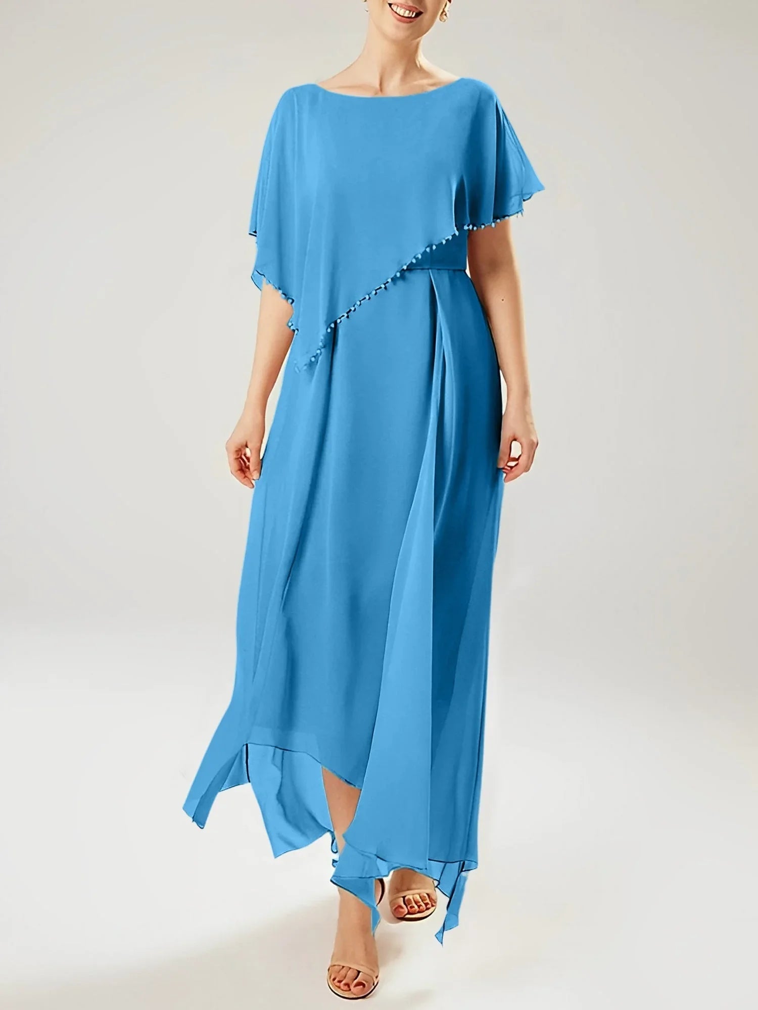 Robe fourreau/colonne à manches courtes pour la mère de la mariée avec pompon