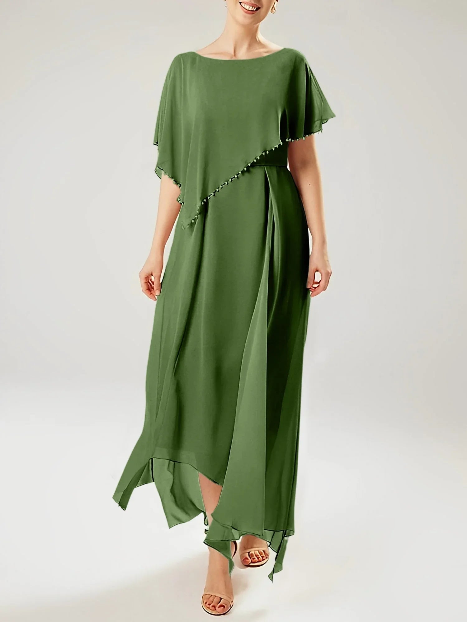 Robe fourreau/colonne à manches courtes pour la mère de la mariée avec pompon