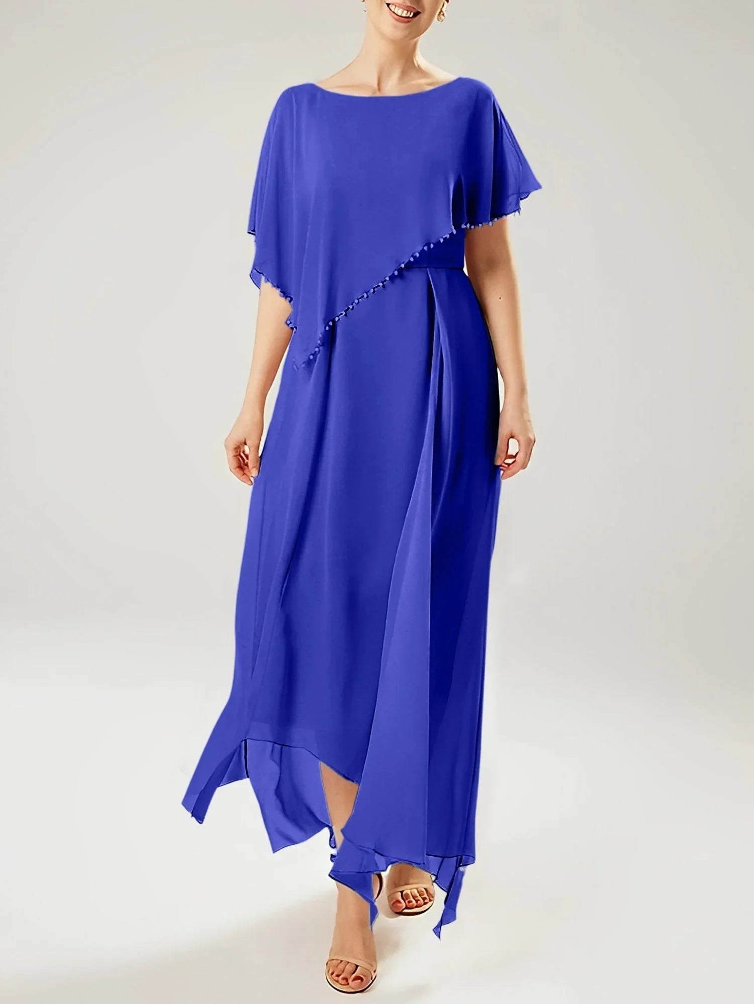 Robe fourreau/colonne à manches courtes pour la mère de la mariée avec pompon