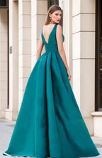 V Neck Sleeveless A Line Princess Mother Of The Bride Dress Luxurious Style