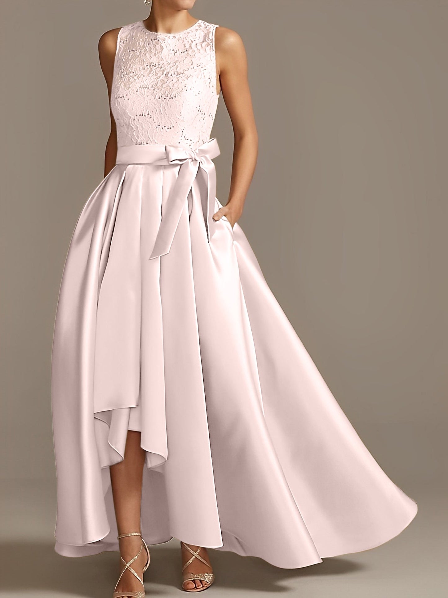 Vestidos de madre de la novia de corte A/princesa, sin mangas, con escote joya y encaje plisado 