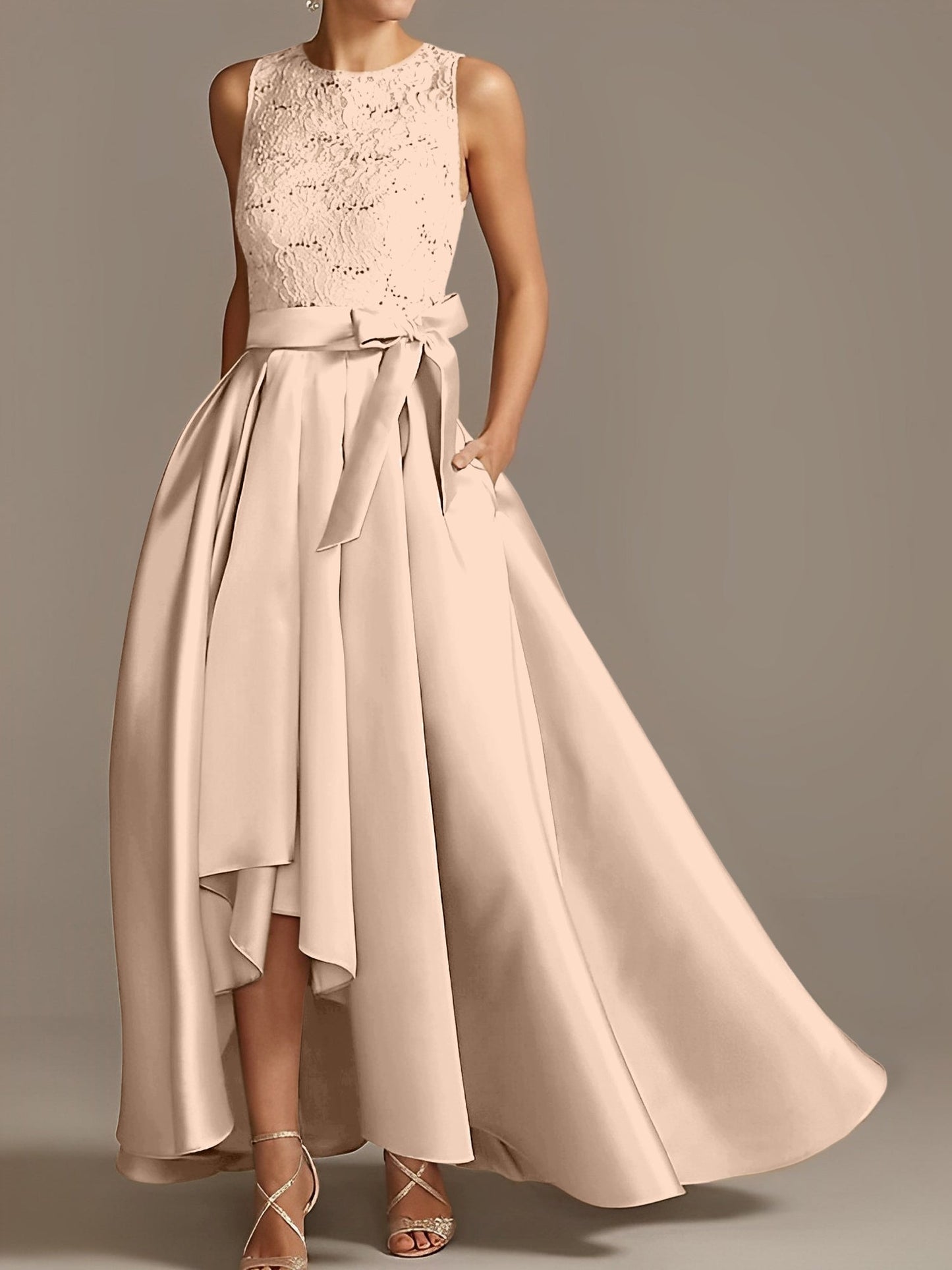 Vestidos de madre de la novia de corte A/princesa, sin mangas, con escote joya y encaje plisado 