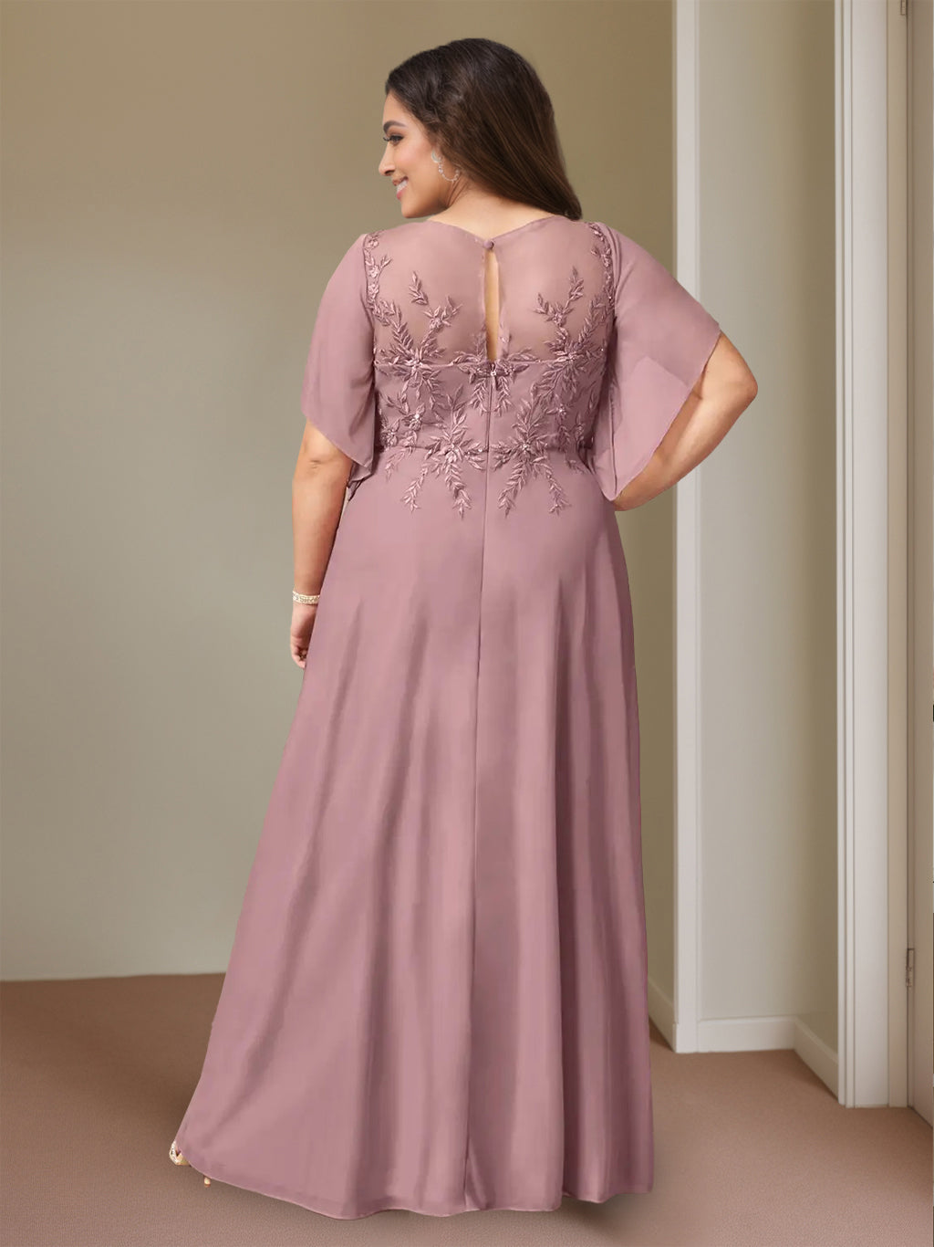 Plus Size Floor Length Mother Of Bride Dress With Lace Round Neck Short Sleeves