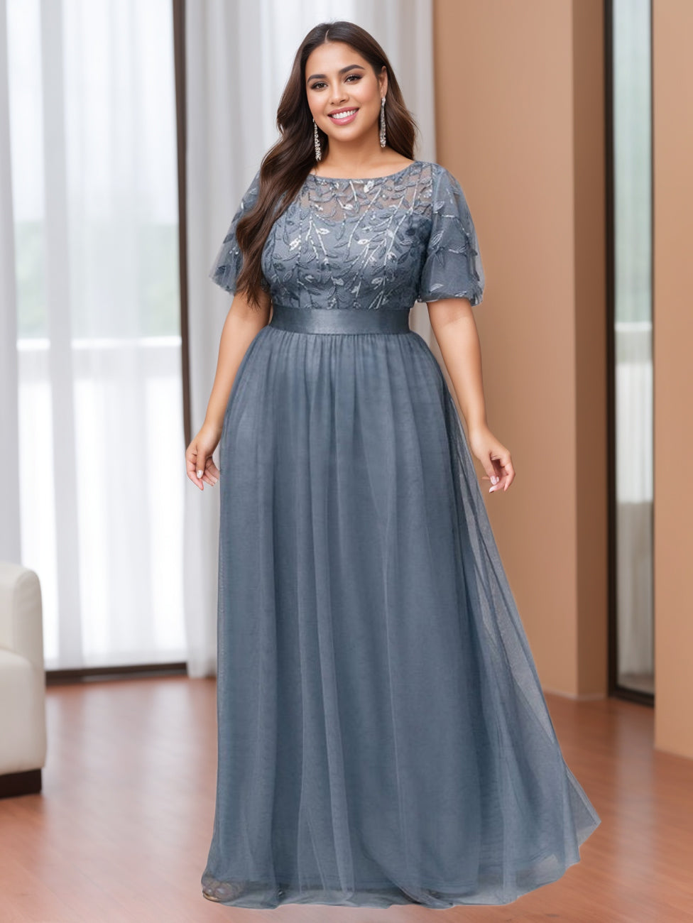 Plus Size Floor Length Mother Of The Bride Dress With Scoop Neck And Appliques