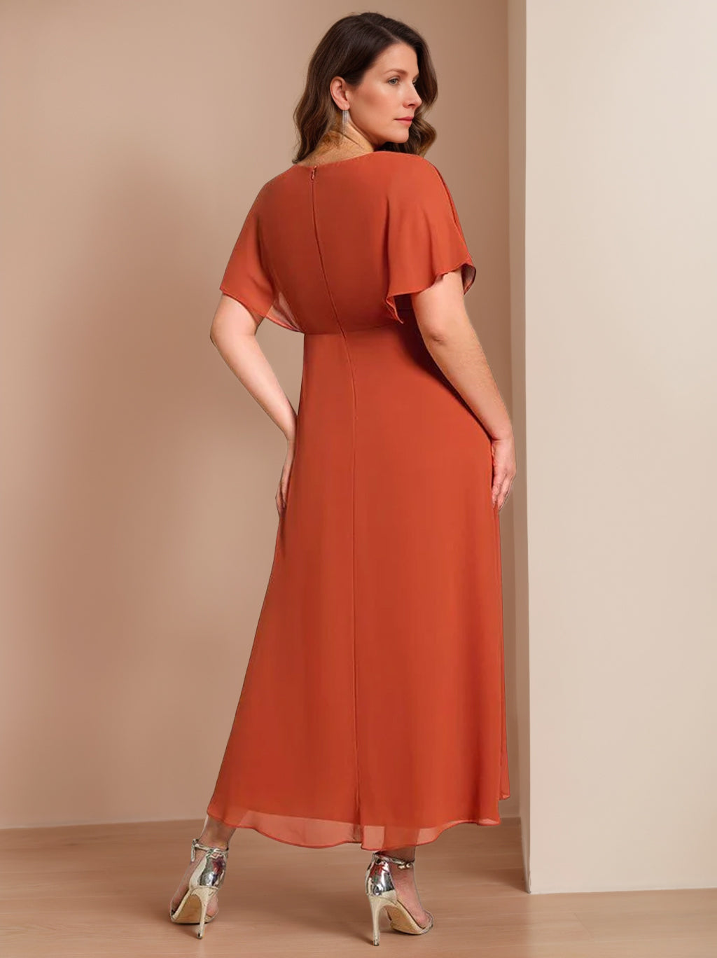 Plus Size V Neck A Line Mother Of The Bride Dress With Short Sleeves Appliques