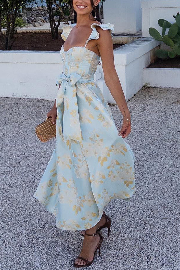 Robe mi-longue à corset froncé avec dos à volants et motif floral baroque la plus délicieuse