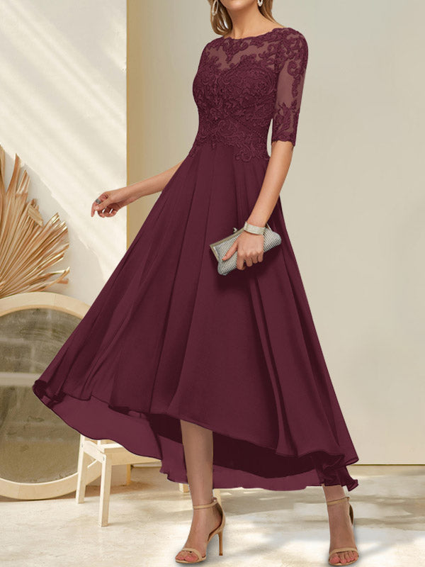 Robe de mère de la mariée en mousseline et dentelle, ligne A, col bateau illusion, asymétrique, ornée de perles et de paillettes