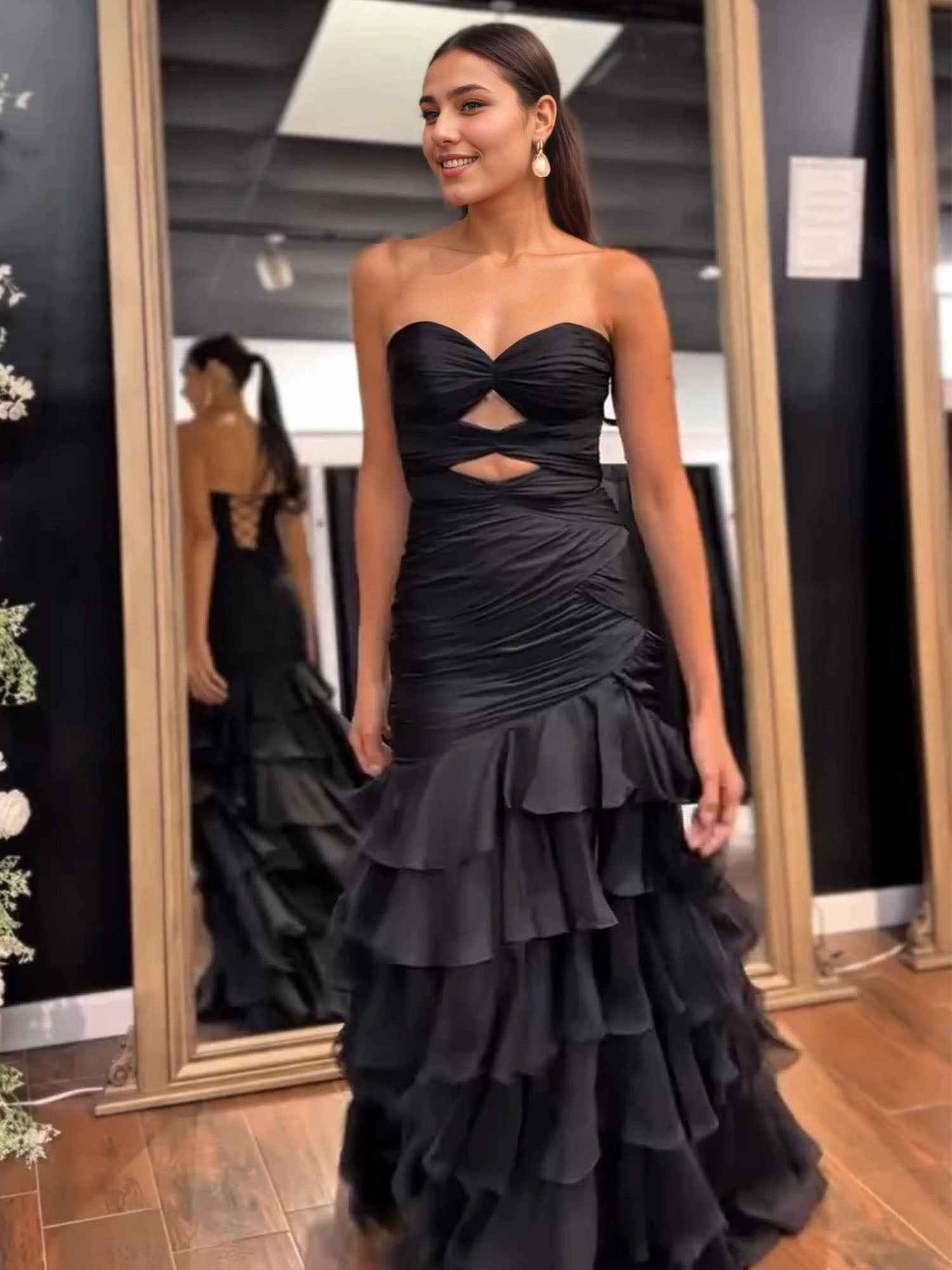 Black Tiered Hollow Out Mermaid Strapless Prom Dress 2026