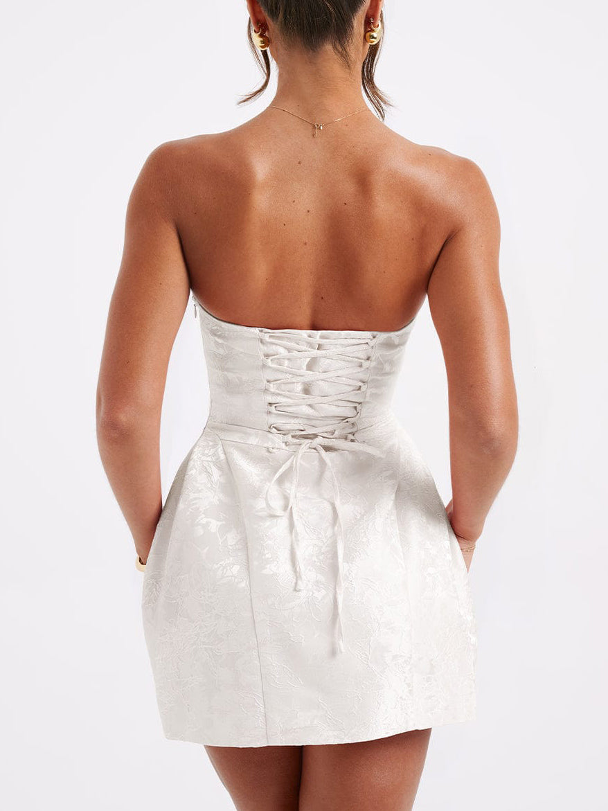 Vestido mini ajustado con tirantes de jacquard y bajo en A 