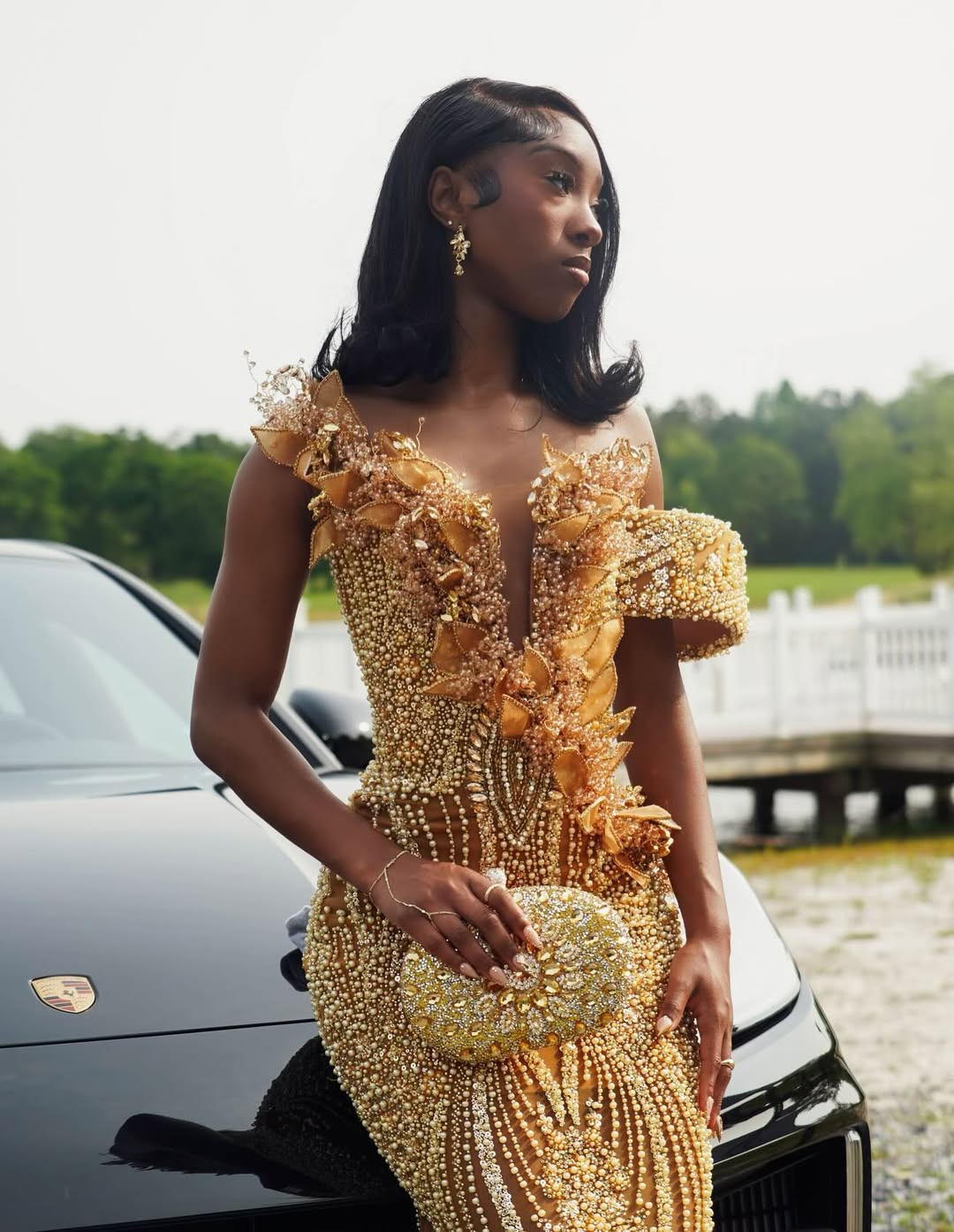 Sparkling Gold V-Neck Off-The-Shoulder Mermaid Prom Dress With Pearl Beading
