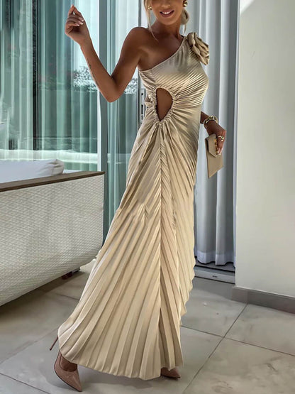 Romantic Night – Guilloche-Maxikleid mit hohler One-Shoulder-Konstruktion und Plissee 