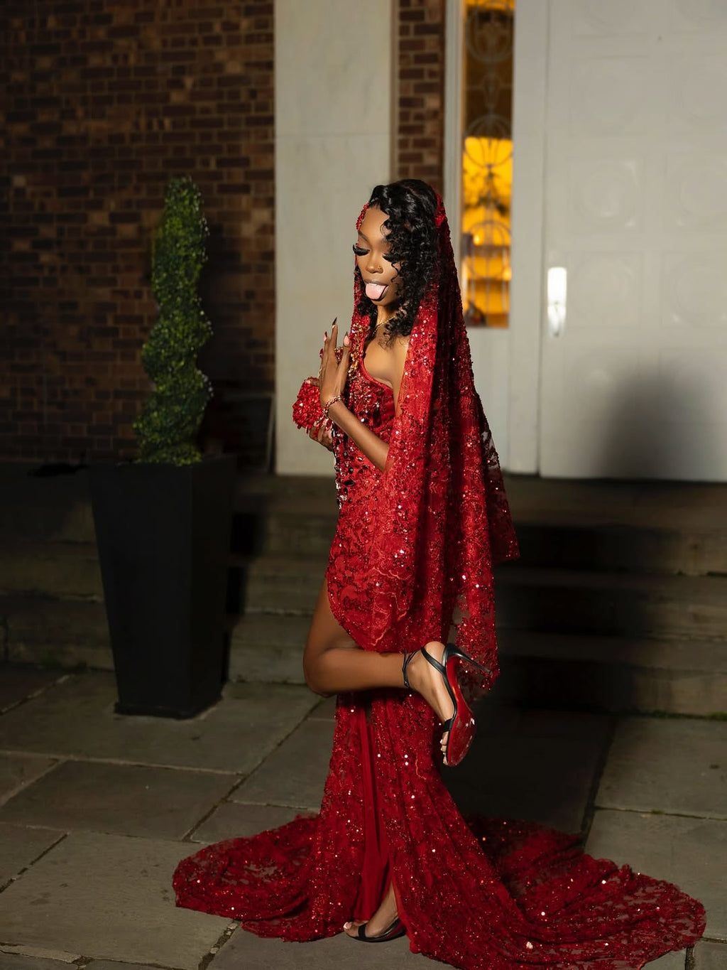 Burgundy Mermaid Prom Dress with V Neck Strapless Sheath Gem High Split