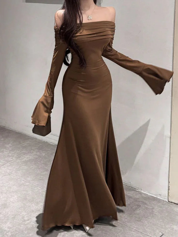 Elegante abito lungo da sera in raso a sirena con scollo a barca Y7755