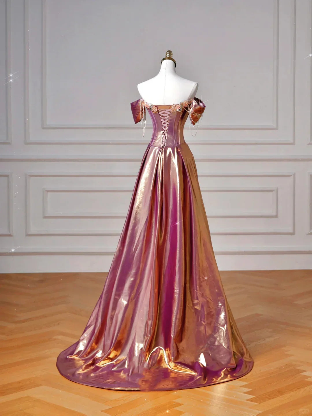 Elegante abito da sera lungo viola in raso con perline, stile sirena, scollatura a spalle scoperte Y8605