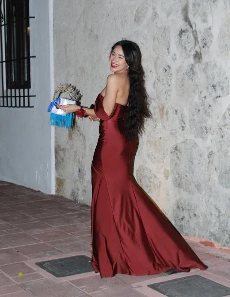 Elegante abito da sera color bordeaux con spacco a sirena, abito formale per ballo di fine anno Y8414