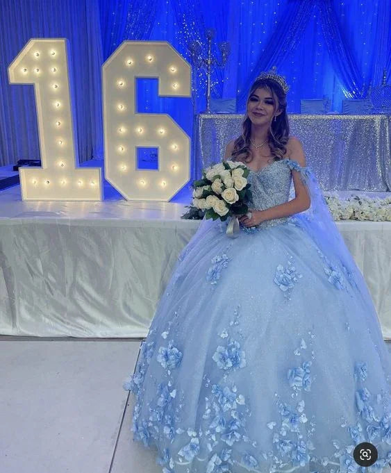 Abito lungo azzurro chiaro con applicazioni 3D carine, scollo a barca, abito da ballo da principessa Y260